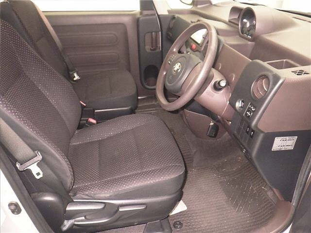 TOYOTA SPADE 2012