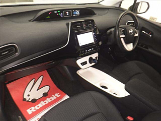 TOYOTA PRIUS 2016