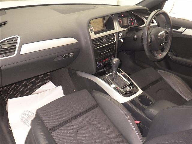 AUDI A4 2011