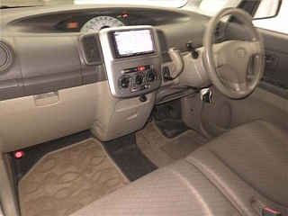 DAIHATSU TANTO 2010