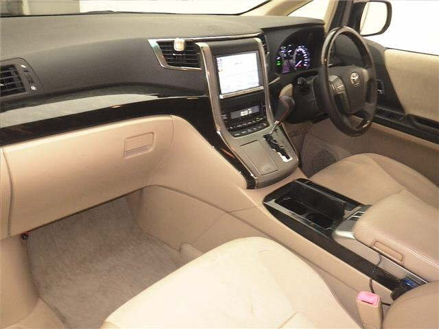 TOYOTA VELLFIRE 2012