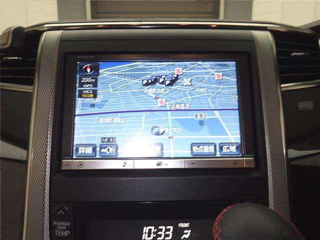 TOYOTA VELLFIRE 2012