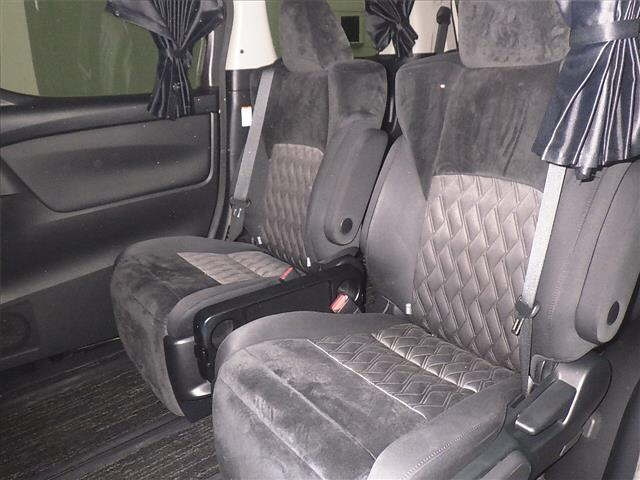 TOYOTA VELLFIRE 2018