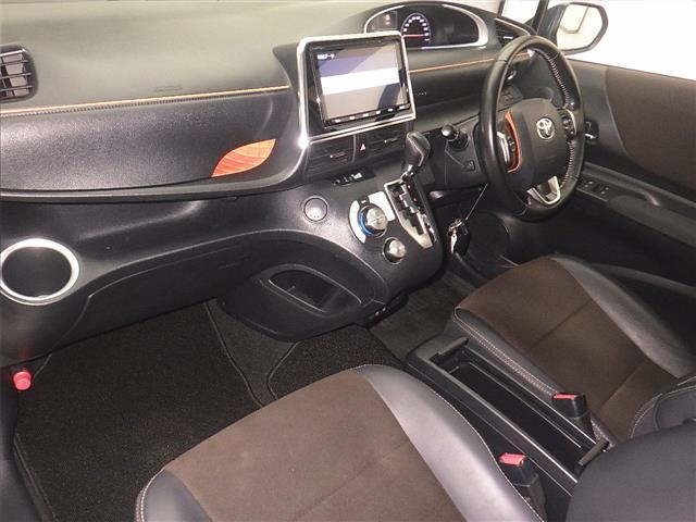 TOYOTA SIENTA 2018