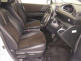 TOYOTA SIENTA 2018