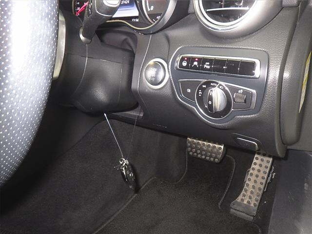 MERCEDES BENZ C CLASS 2016