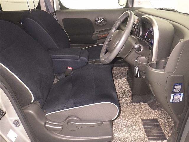 NISSAN CUBE 2012