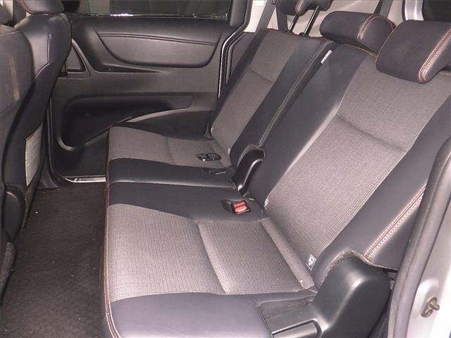 TOYOTA SIENTA 2018