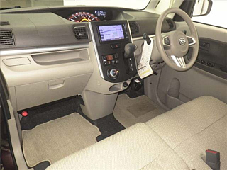 DAIHATSU TANTO 2015