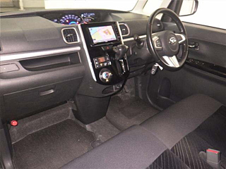 DAIHATSU TANTO 2015