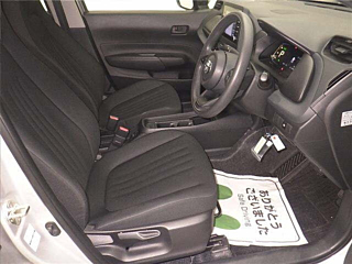 TOYOTA AQUA 2023