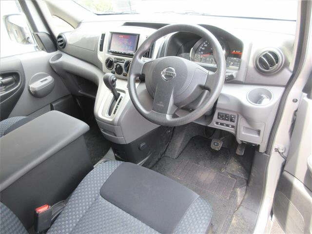 NISSAN NV200 2020