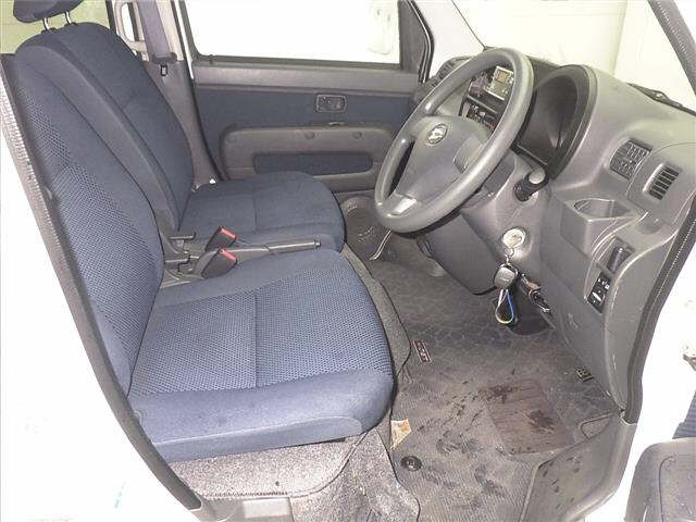 DAIHATSU HIJET VAN 2015