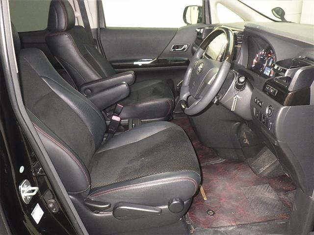 TOYOTA VELLFIRE 2014