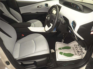 TOYOTA PRIUS 2016