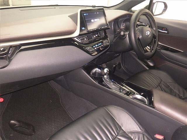 TOYOTA C-HR 2016