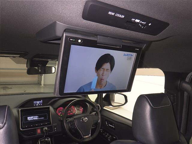 TOYOTA NOAH 2017