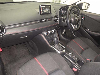 MAZDA DEMIO 2015