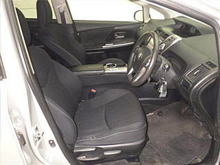 TOYOTA PRIUS ALPHA 2019