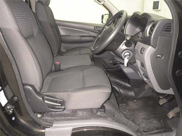 NISSAN CARAVAN VAN 2014