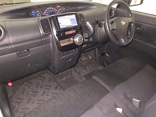 DAIHATSU TANTO 2011