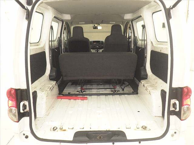 NISSAN NV200 2015