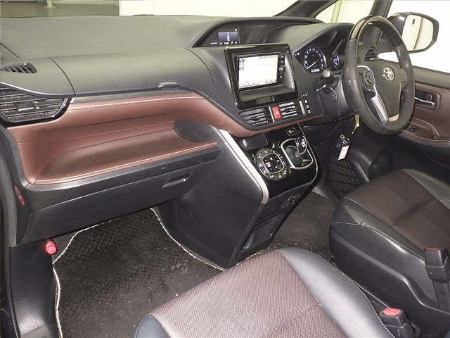 TOYOTA ESQUIRE 2017