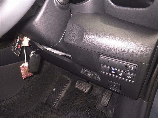 TOYOTA YARIS 2025