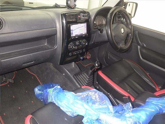 SUZUKI JIMNY 2012