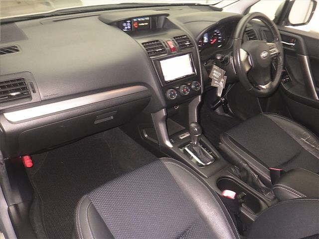 SUBARU FORESTER 2012