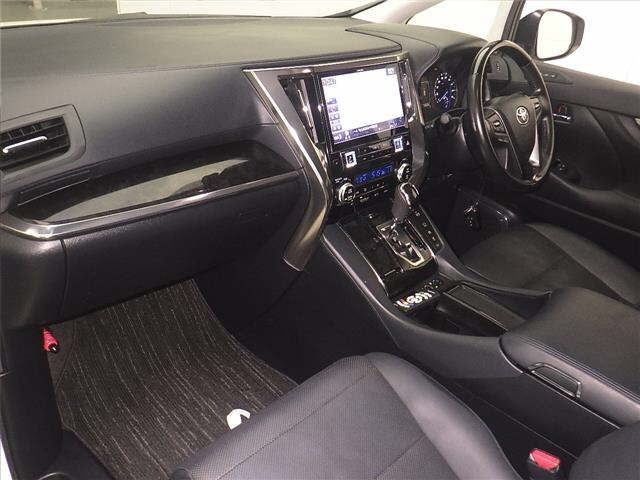 TOYOTA VELLFIRE 2019