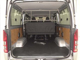 TOYOTA HIACE VAN 2019