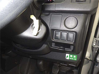 TOYOTA HIACE VAN 2019