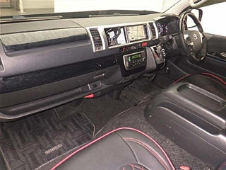 TOYOTA HIACE VAN 2019