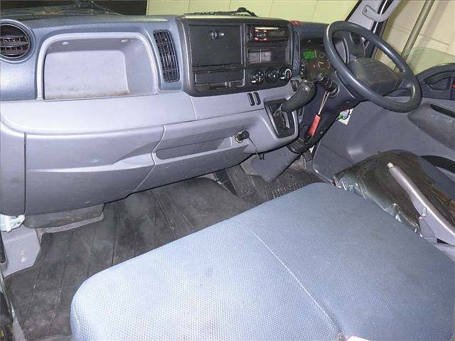 MITSUBISHI CANTER 2011