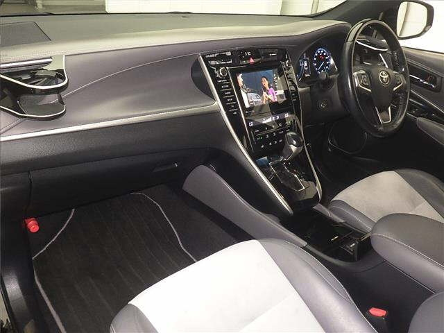 TOYOTA HARRIER 2016
