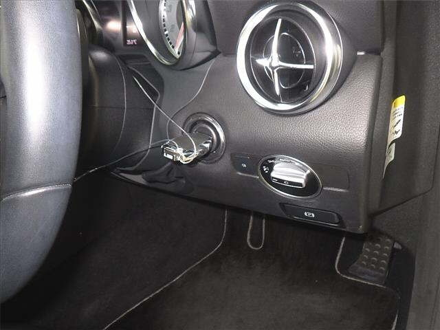 MERCEDES BENZ SLK CLASS 2012
