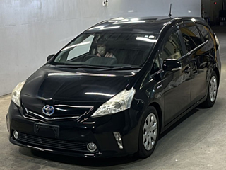 TOYOTA PRIUS ALPHA 2012