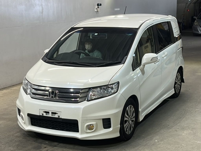 HONDA FREED 2012