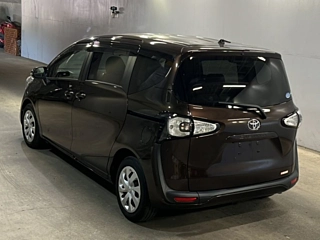 TOYOTA SIENTA 2016