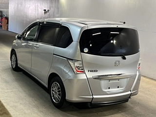 HONDA FREED 2013