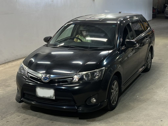 TOYOTA COROLLA FIELDER 2015