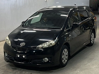 TOYOTA WISH 2010