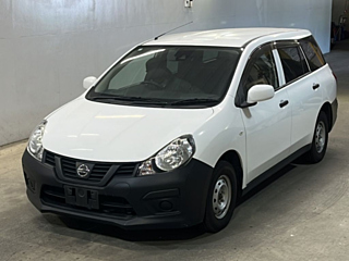 NISSAN AD 2020