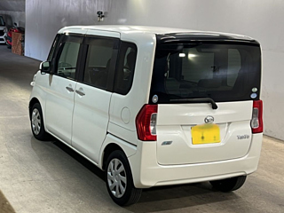 DAIHATSU TANTO 2015