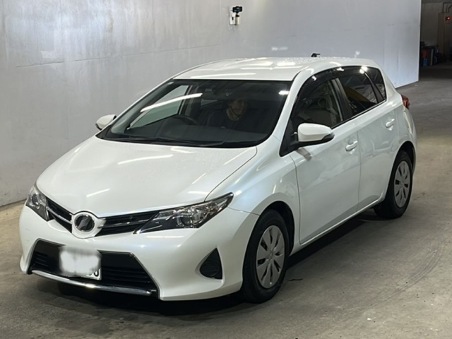 TOYOTA AURIS 2013