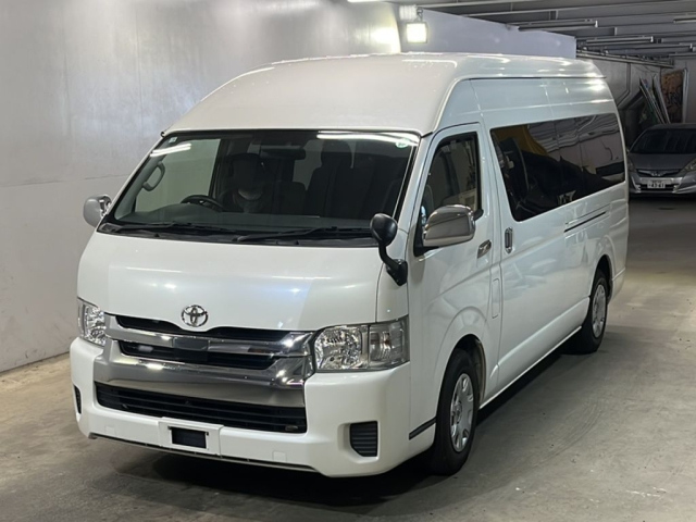 TOYOTA HIACE 2019