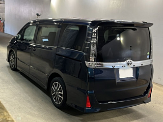 TOYOTA VOXY 2014