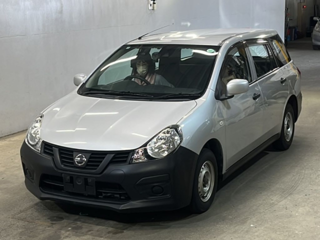 NISSAN AD 2020