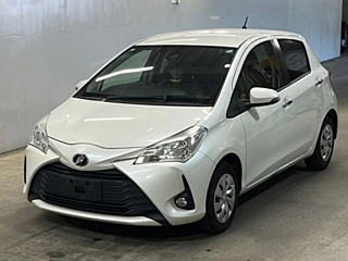 TOYOTA VITZ 2018